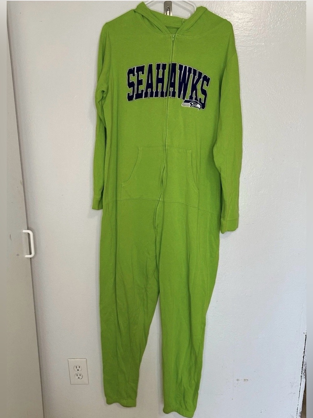 NFL Team Apparel Seattle Seahawks Green Hooded Zip Front One-Piece Pajamas L - Picture 4 of 5